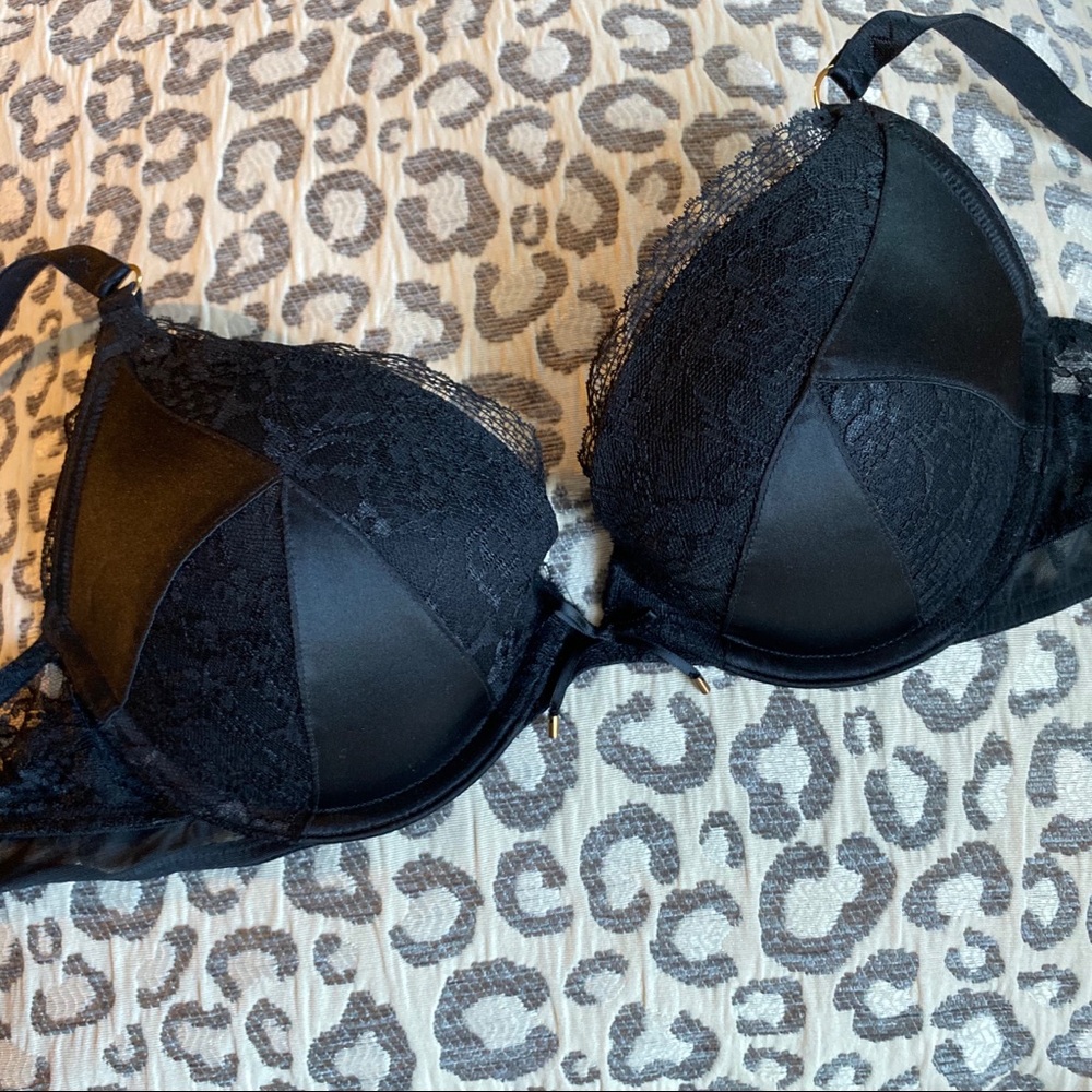 Victoria's Secret Satin & Lace Push-Up 32D